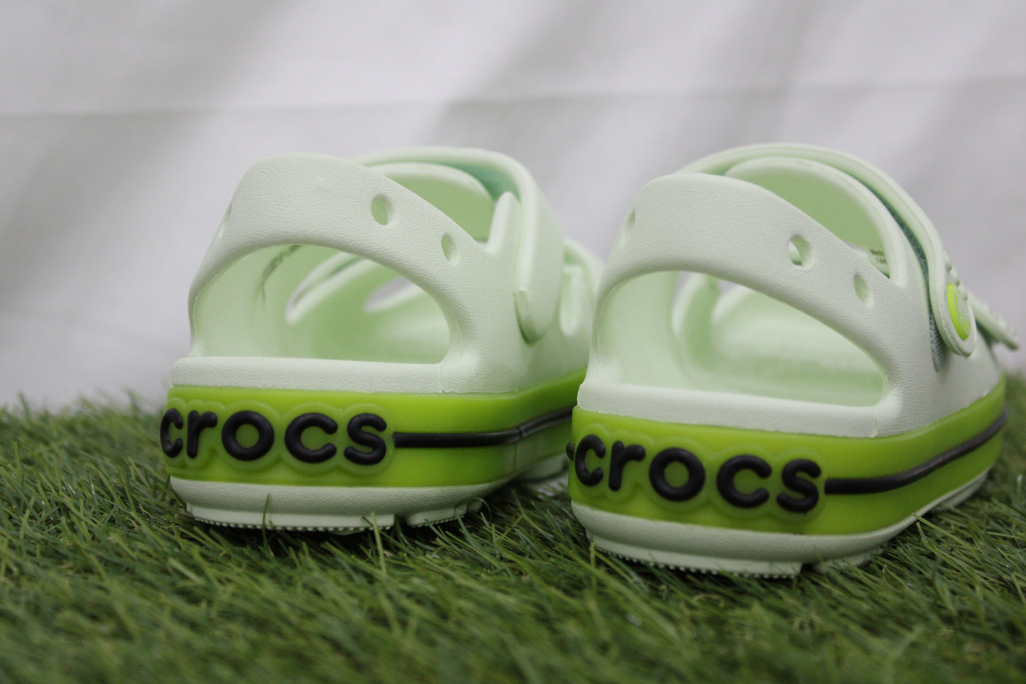 213345 CROCS verde
