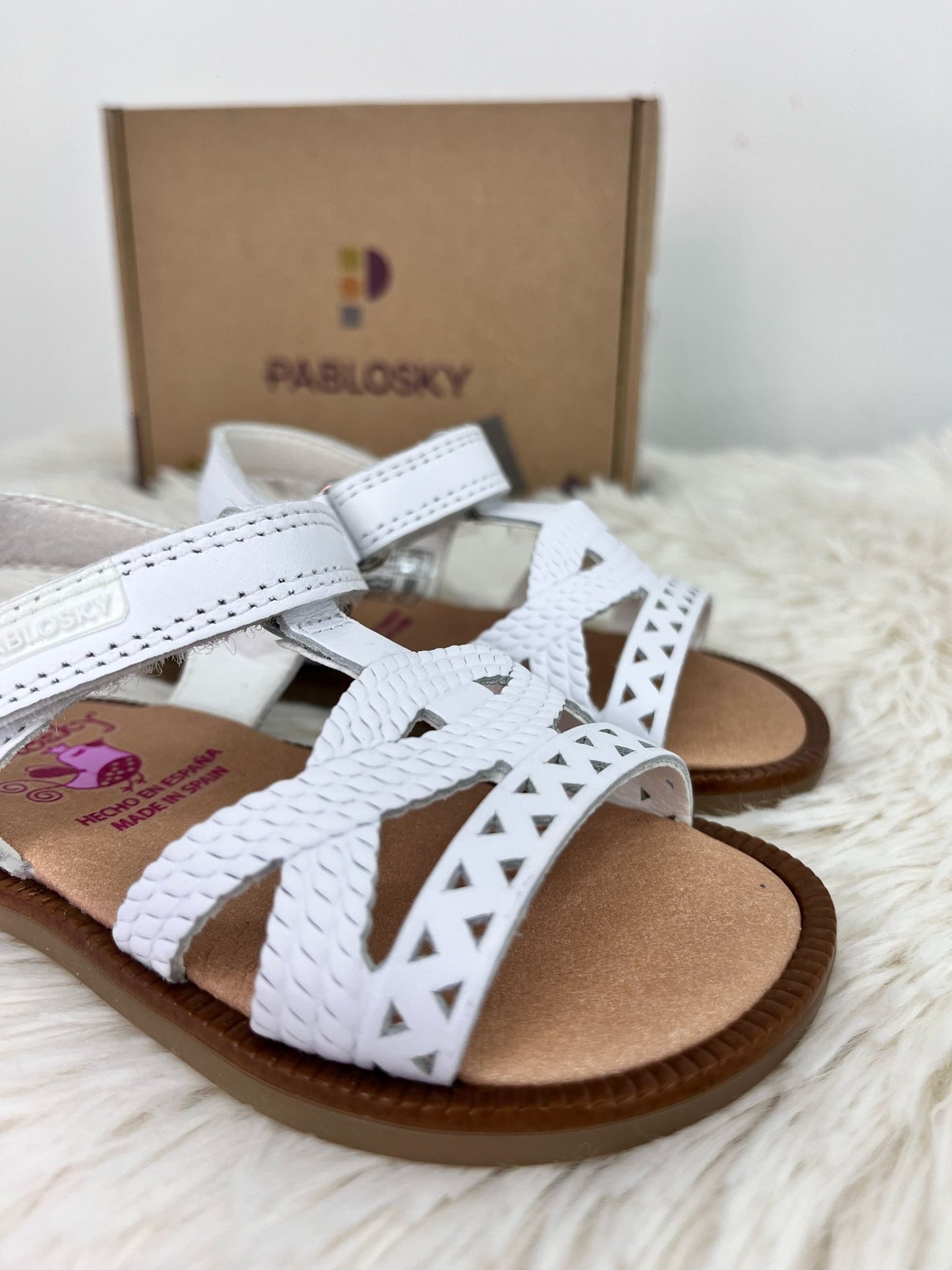 056400 PABLOSKY sandalo intrecciato