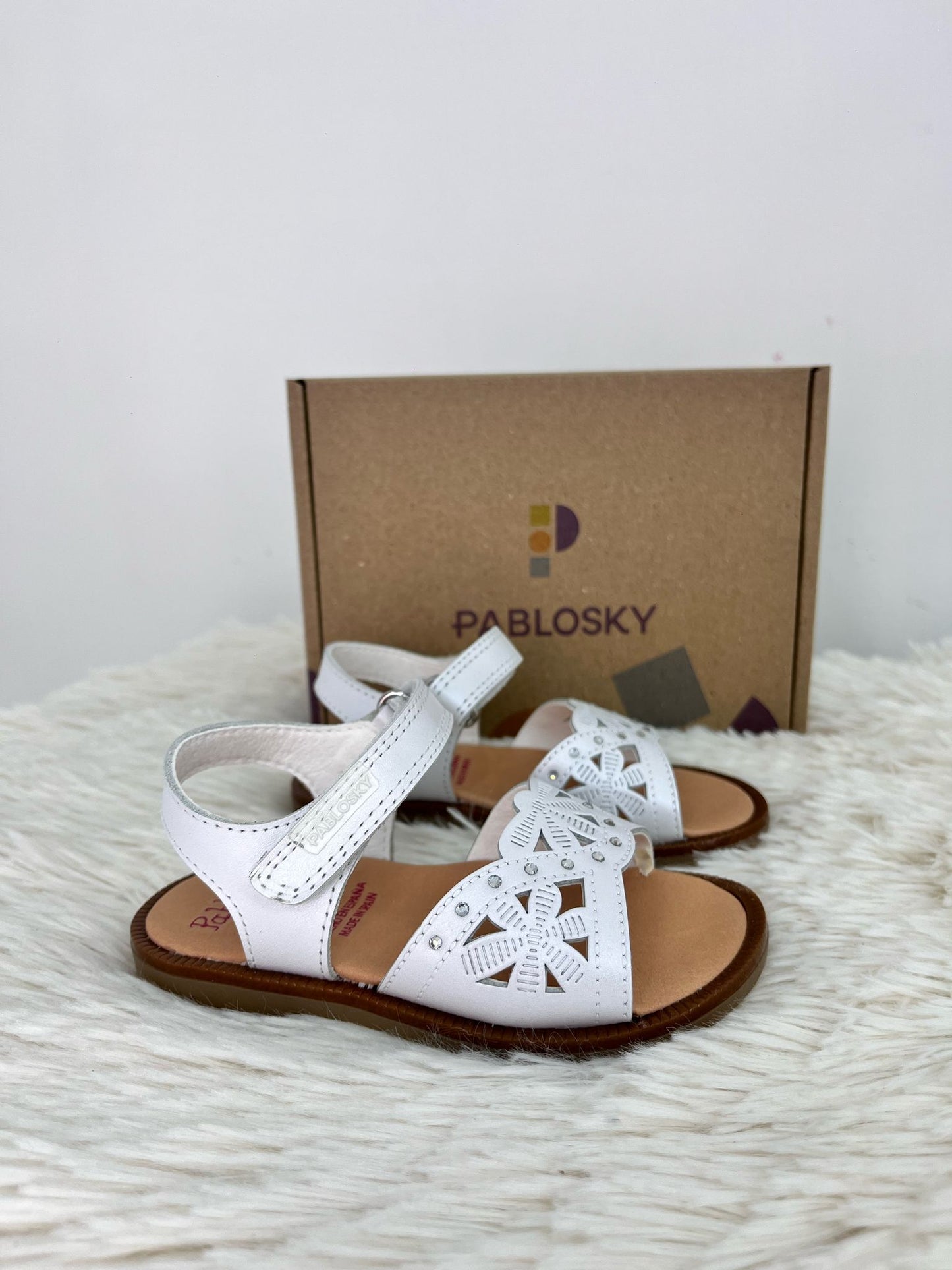 056708 PABLOSKY fiori