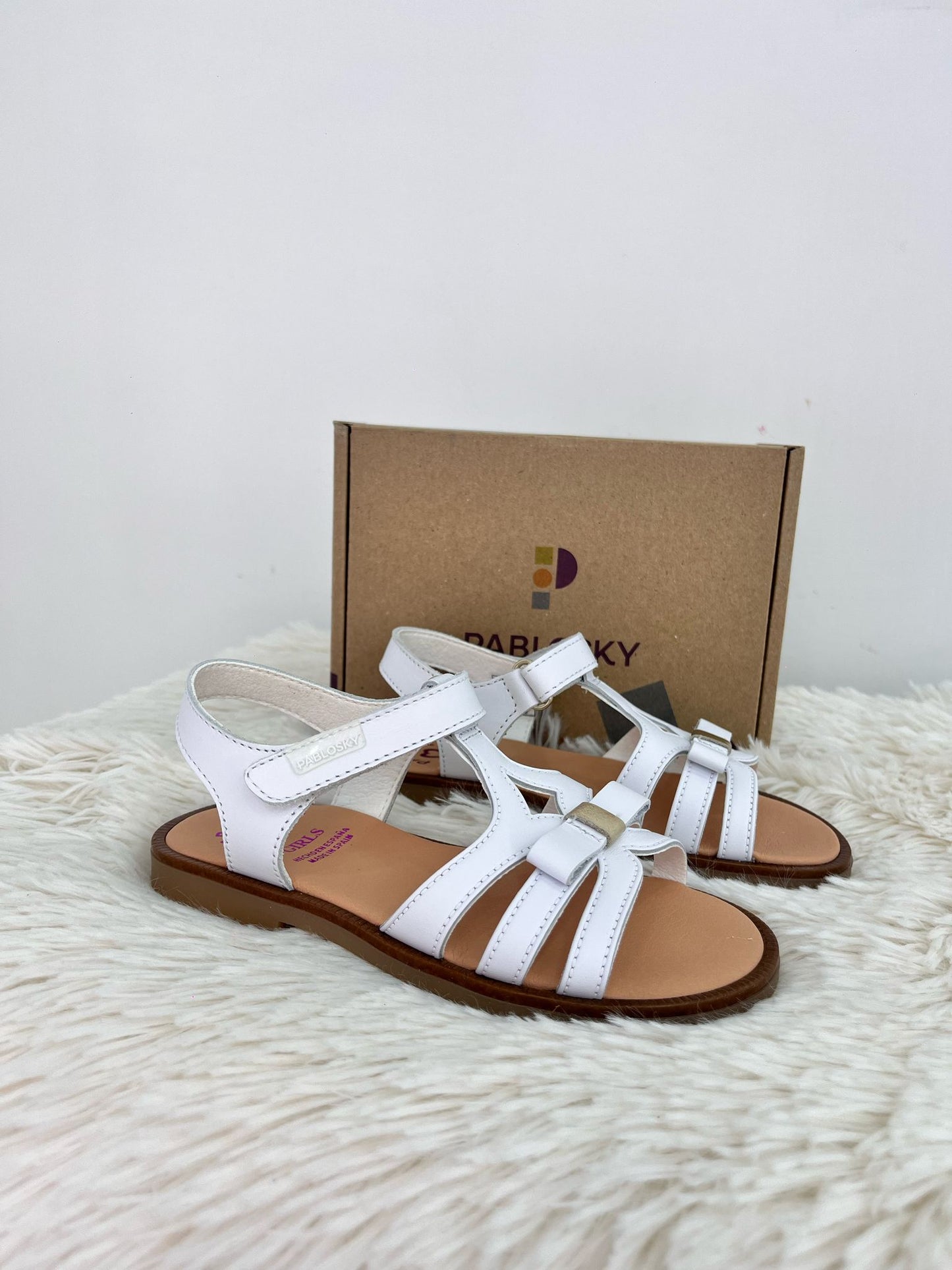 438600 PABLOSKY fiocco