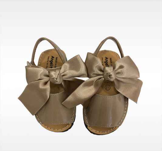 ANG-206 Angelitos camel vernice