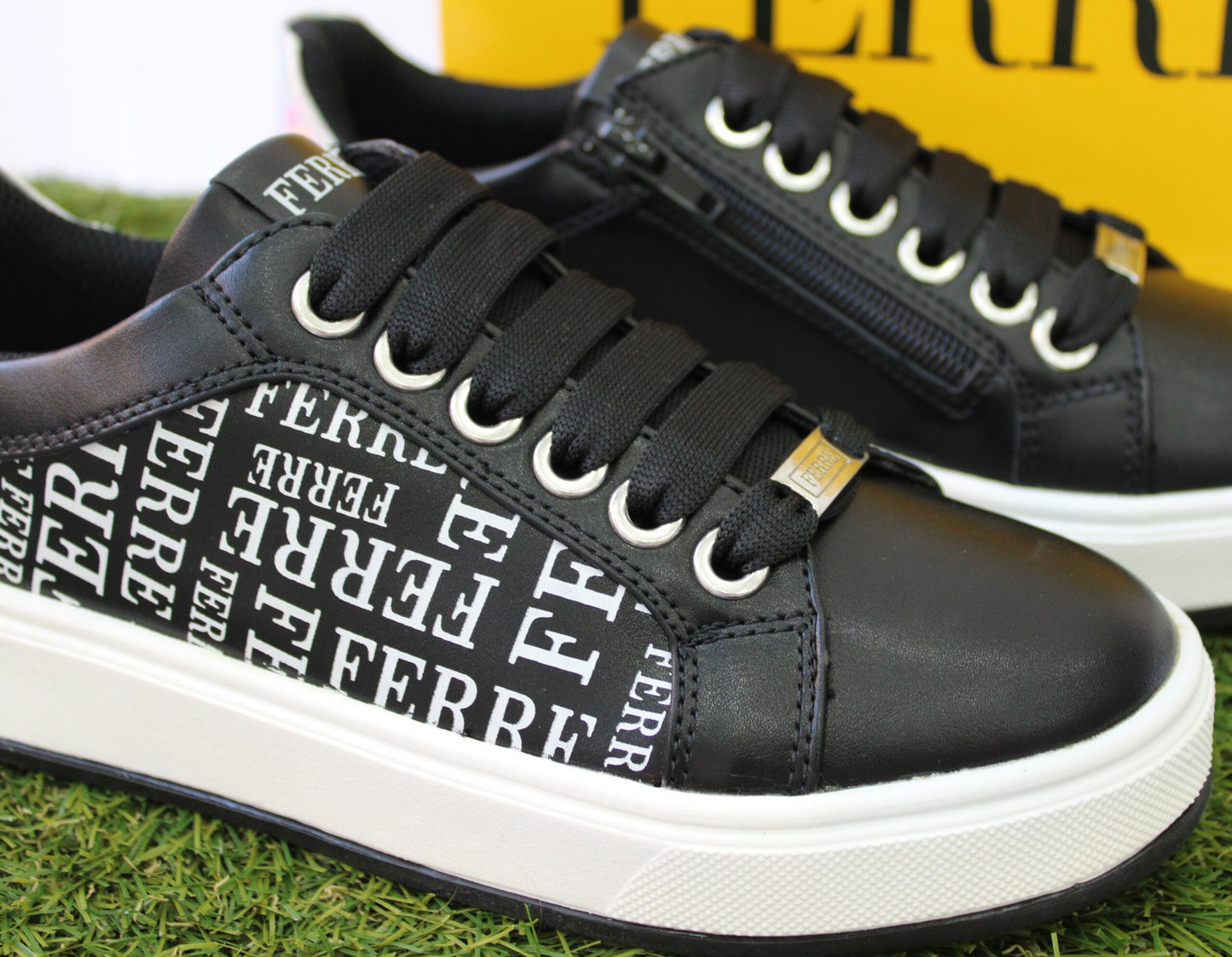 FB-212 FERRE sneakers bassa nera