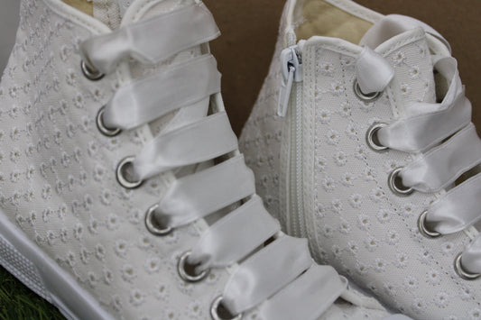 C88b DEXCO macramè bianco