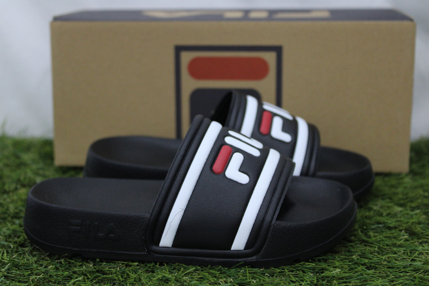 1010934 FILA ciabatta nera