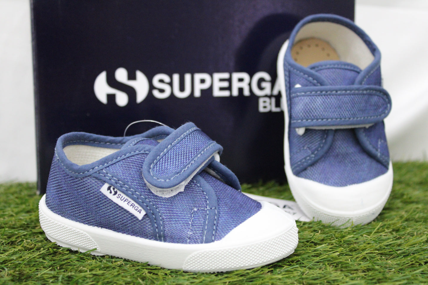 S21M689 SUPERGA jeans
