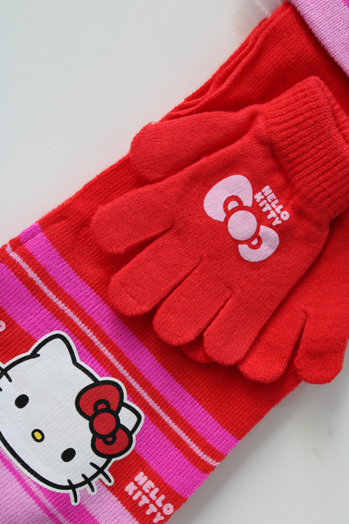H09956 DISNEY kit cappello+sciarpa+guanti hello kitty