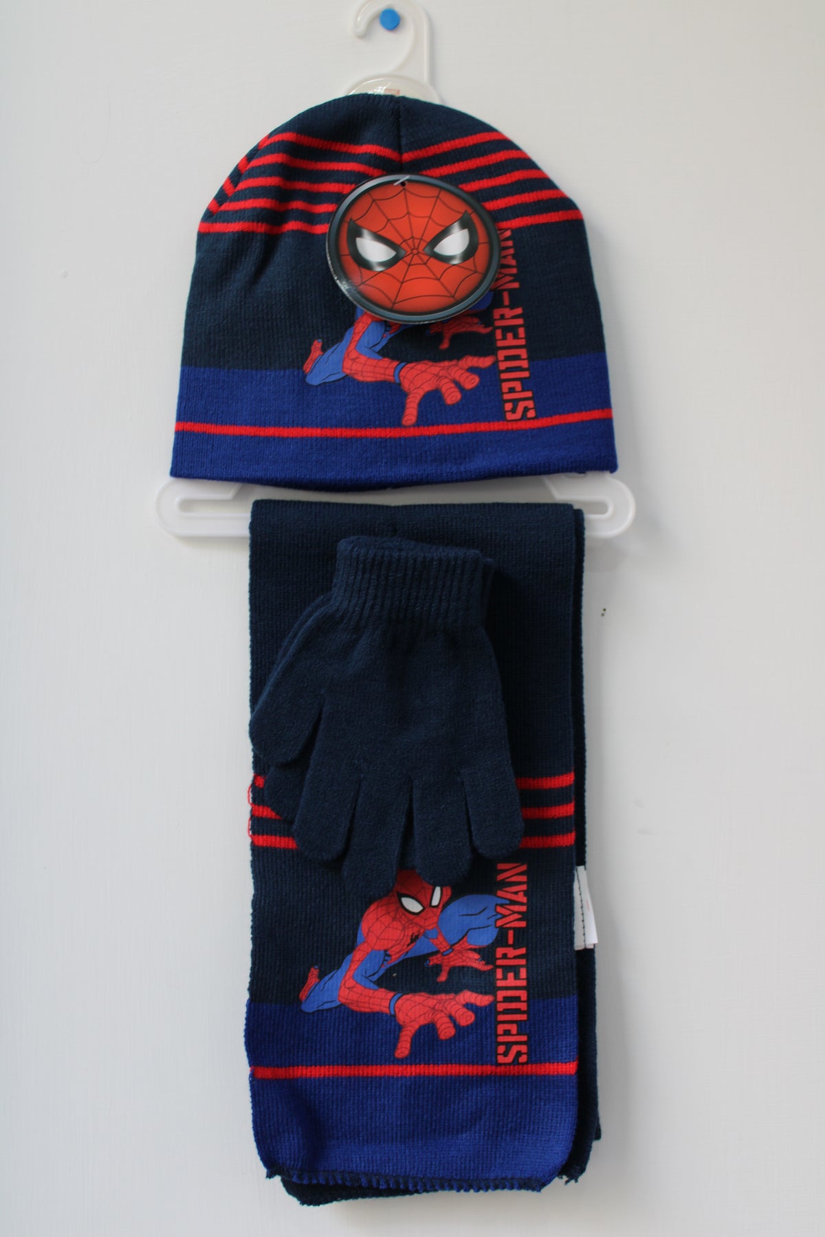 DM08248 DISNEY kit cappello+sciarpa+guanti spiderman
