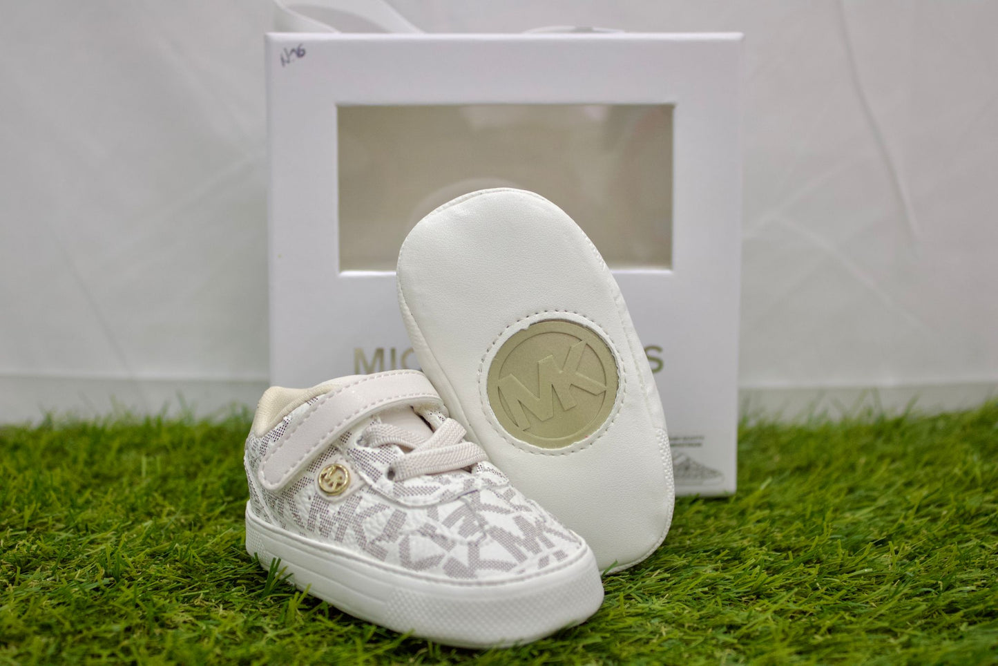 MK03759256 MICHAEL KORS culla