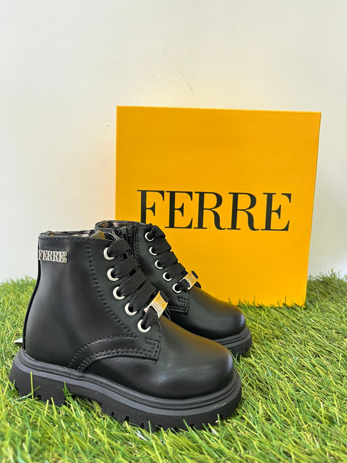 FB-320 FERRE anfibio nero