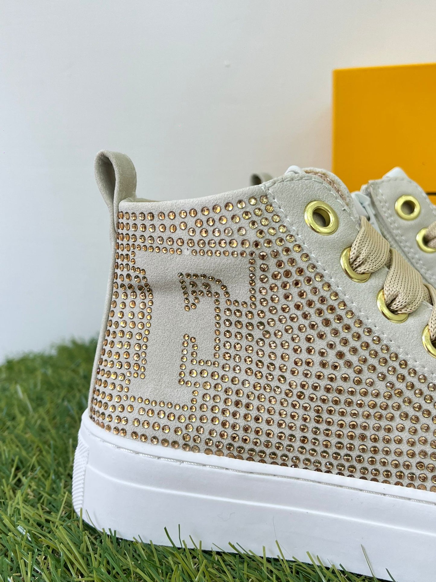 FB-202 FERRE beige