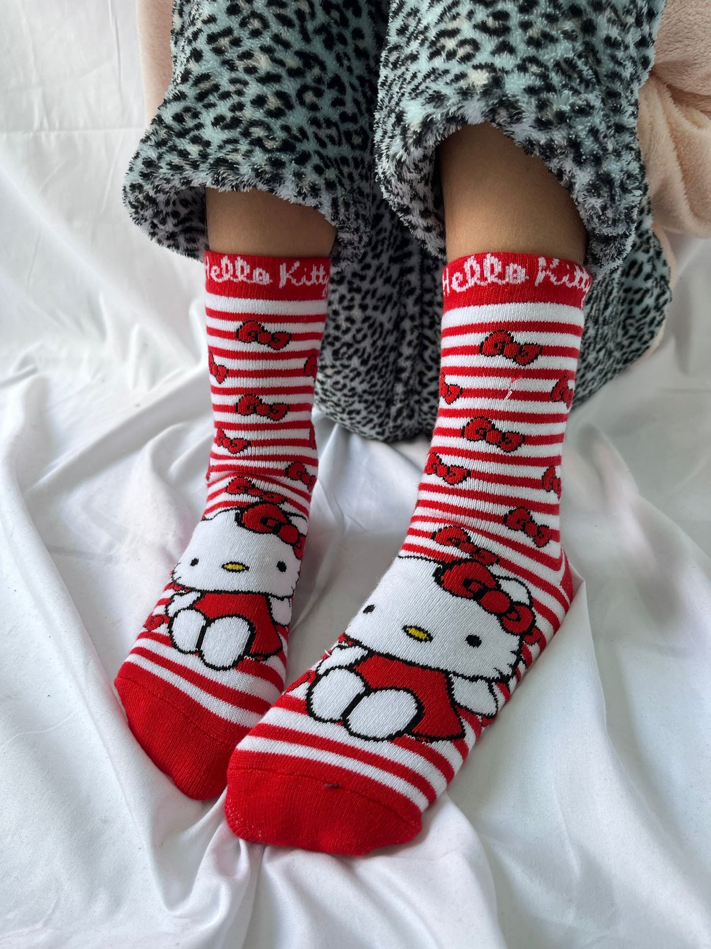H07018 DISNEY calzini hello kitty