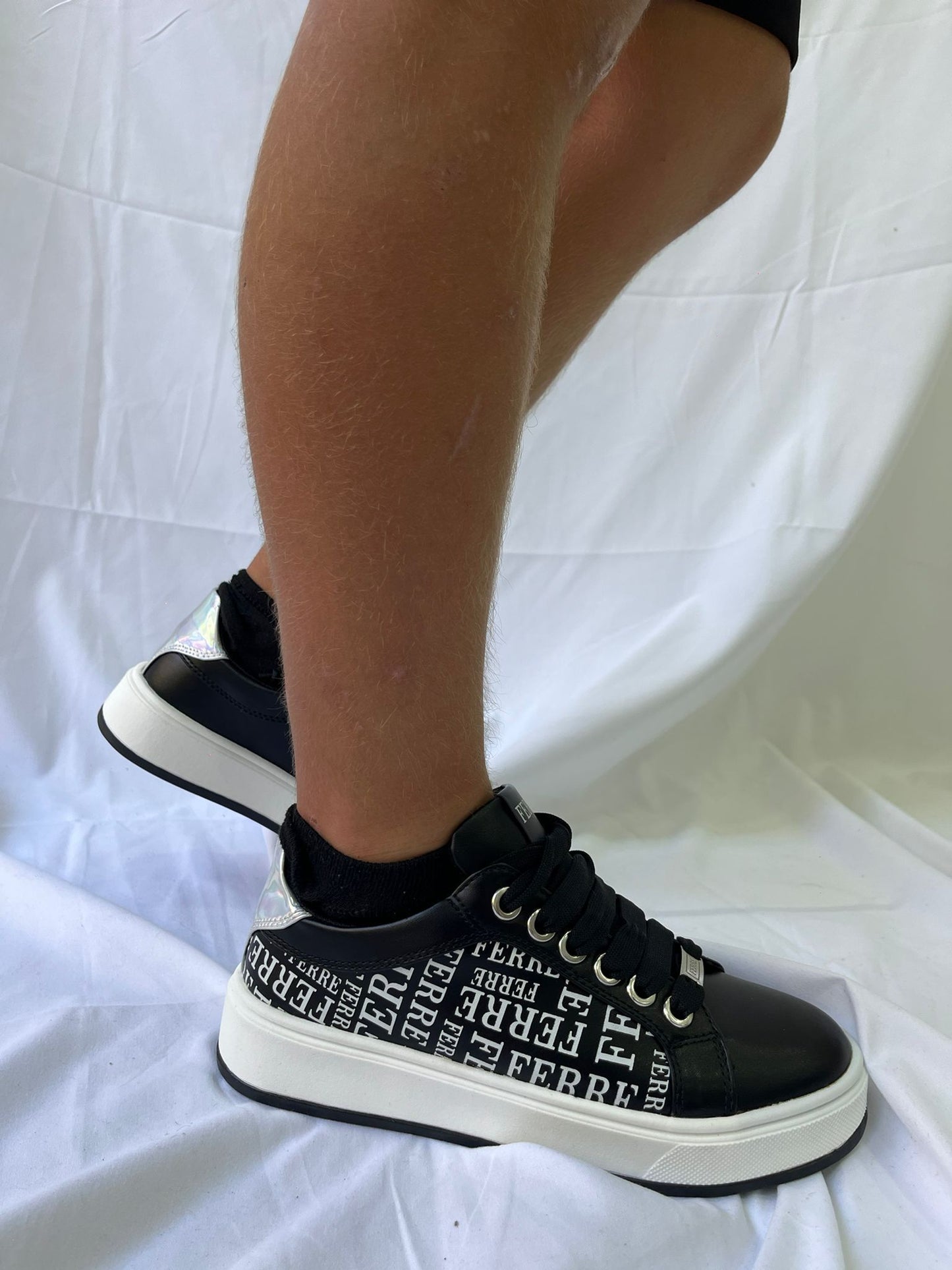 FB-212 FERRE sneakers bassa nera