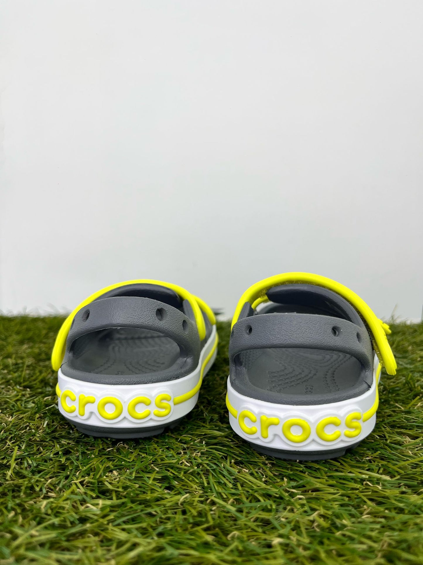 209424 CROCS grigio-giallo