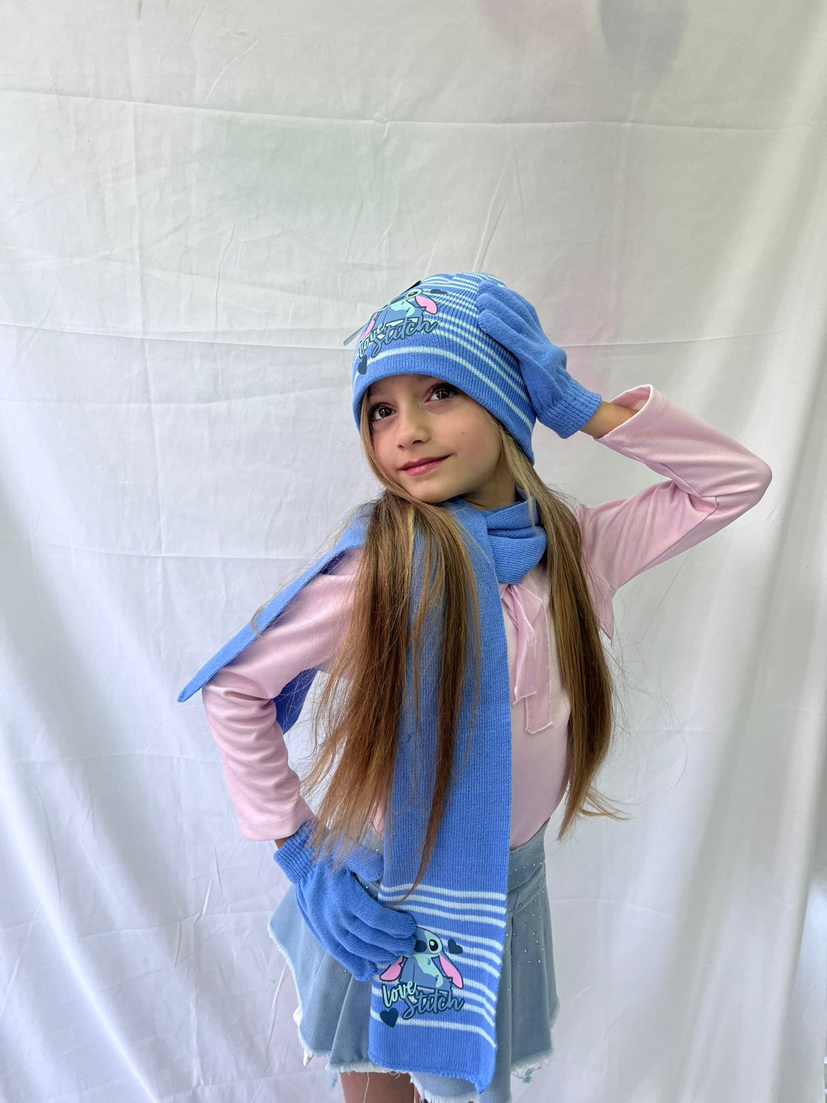 D8251 DISNEY kit cappello-sciarpa-guanti Stitch