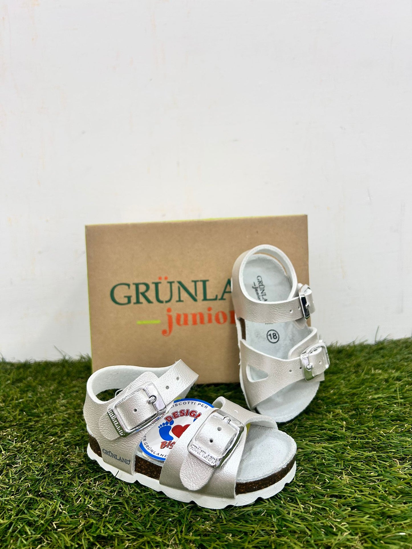 SB0392 GRUNLAND sandalo perla