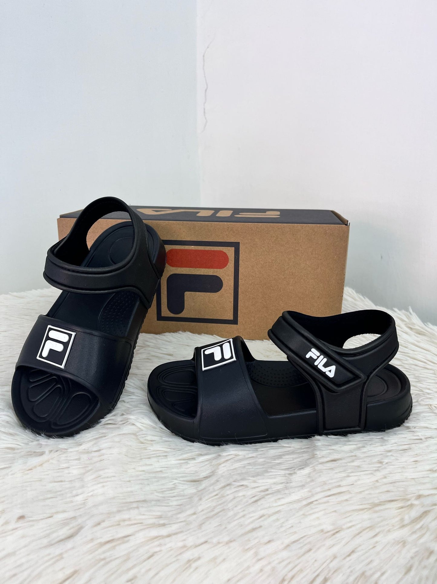 FFK0254 FILA sandalo nero
